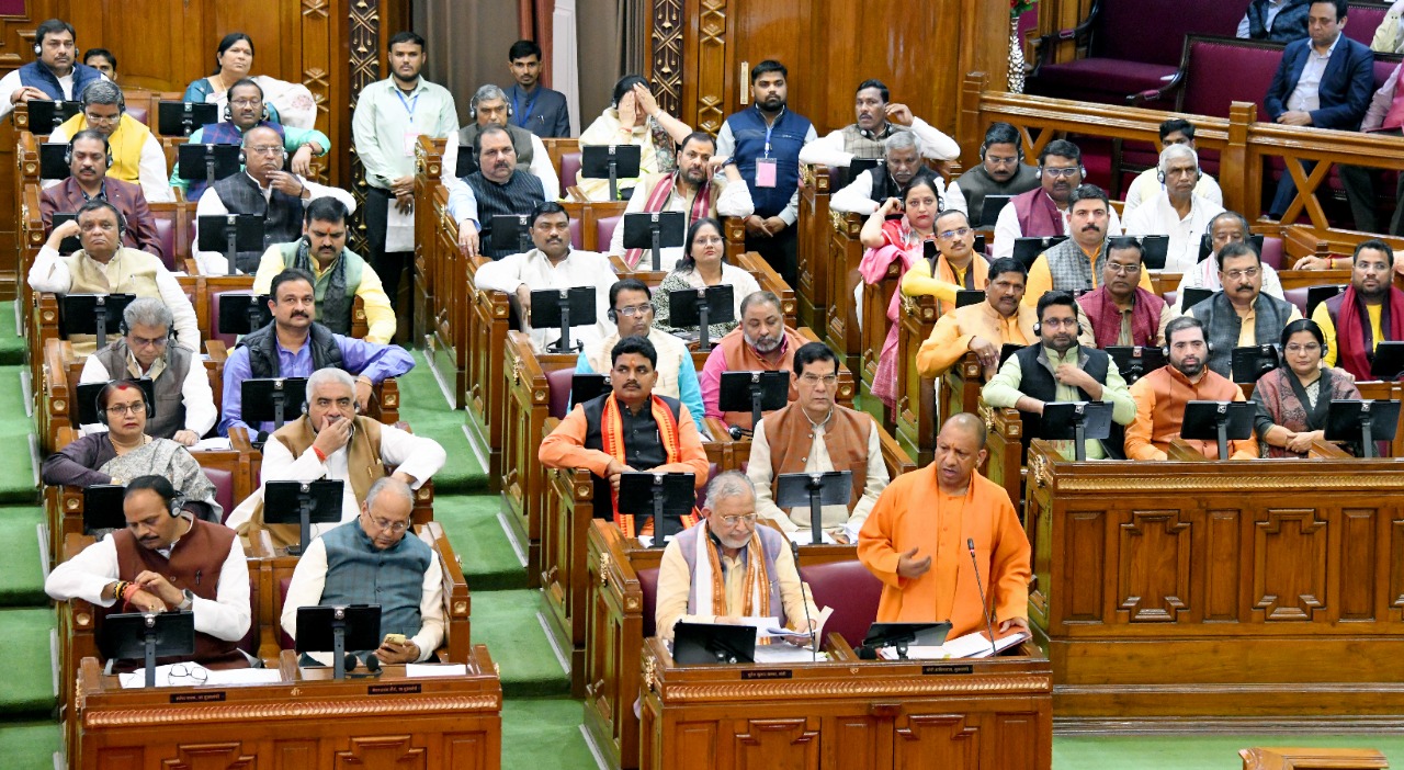 यूपी के समग्र विकास के लिए निवेश, रोजगार और शहरीकरण को मुख्यमंत्री ने बताया प्राथमिकता