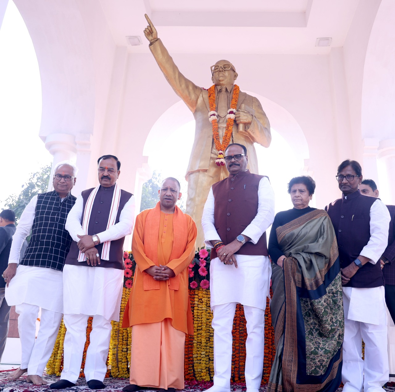 भारत रत्न बाबा साहेब डॉ. भीमराव आंबेडकर के परिनिर्वाण दिवस पर मुख्यमंत्री ने दी श्रद्धांजलि