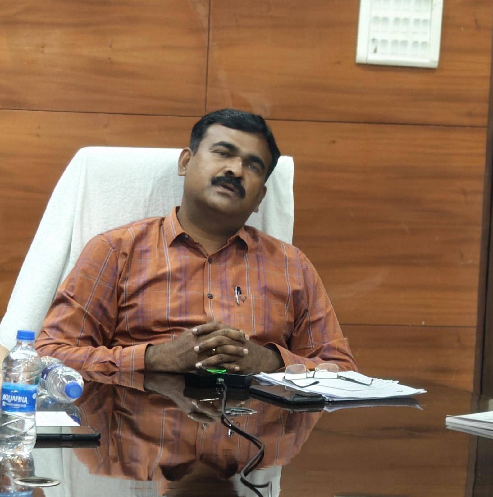 Jharkhand News:18 से 20 वर्ष के शहरी युवाओं के मतदाता निबंधन की दिशा में दें विशेष ध्यान-सीईओ