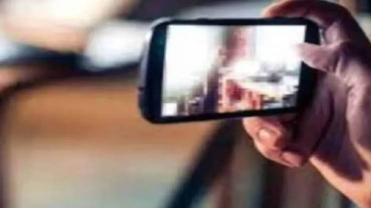 acusation-blckmail-using-video