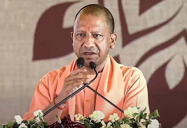 up-cm-yogi-visit-vns