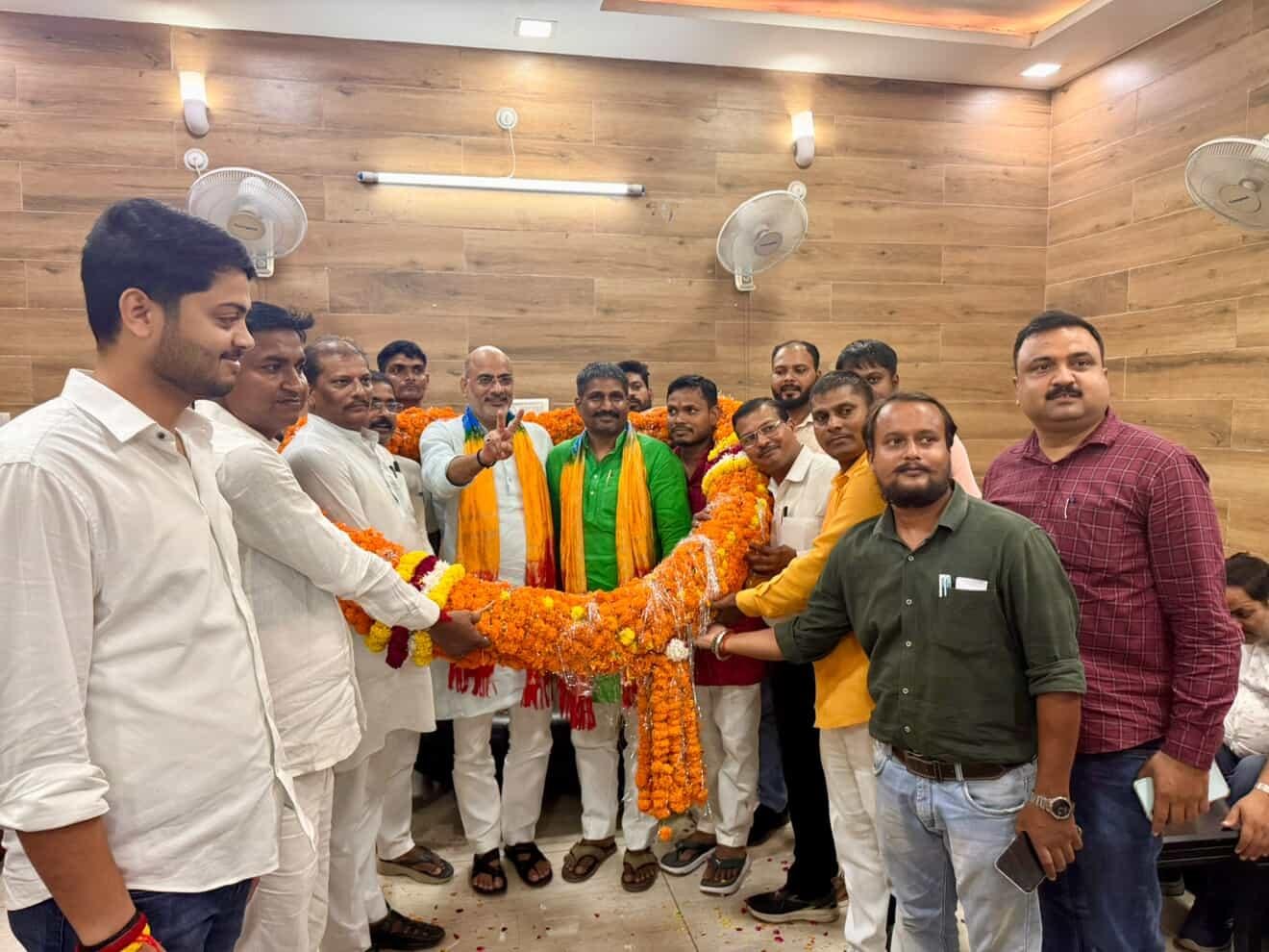 ayodhya-bjp-leader-welcome