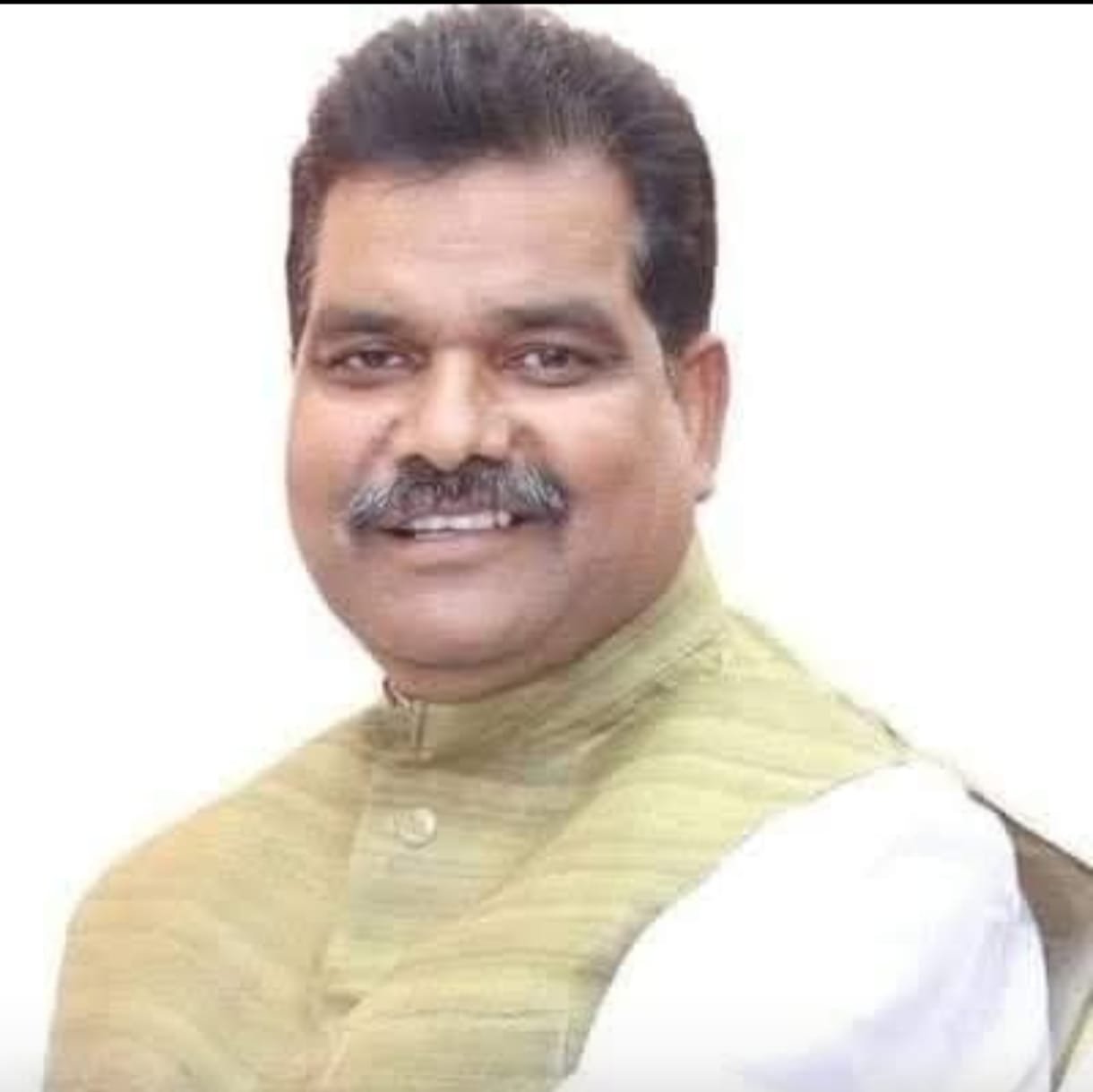 bjp-showcause-notice-to-former